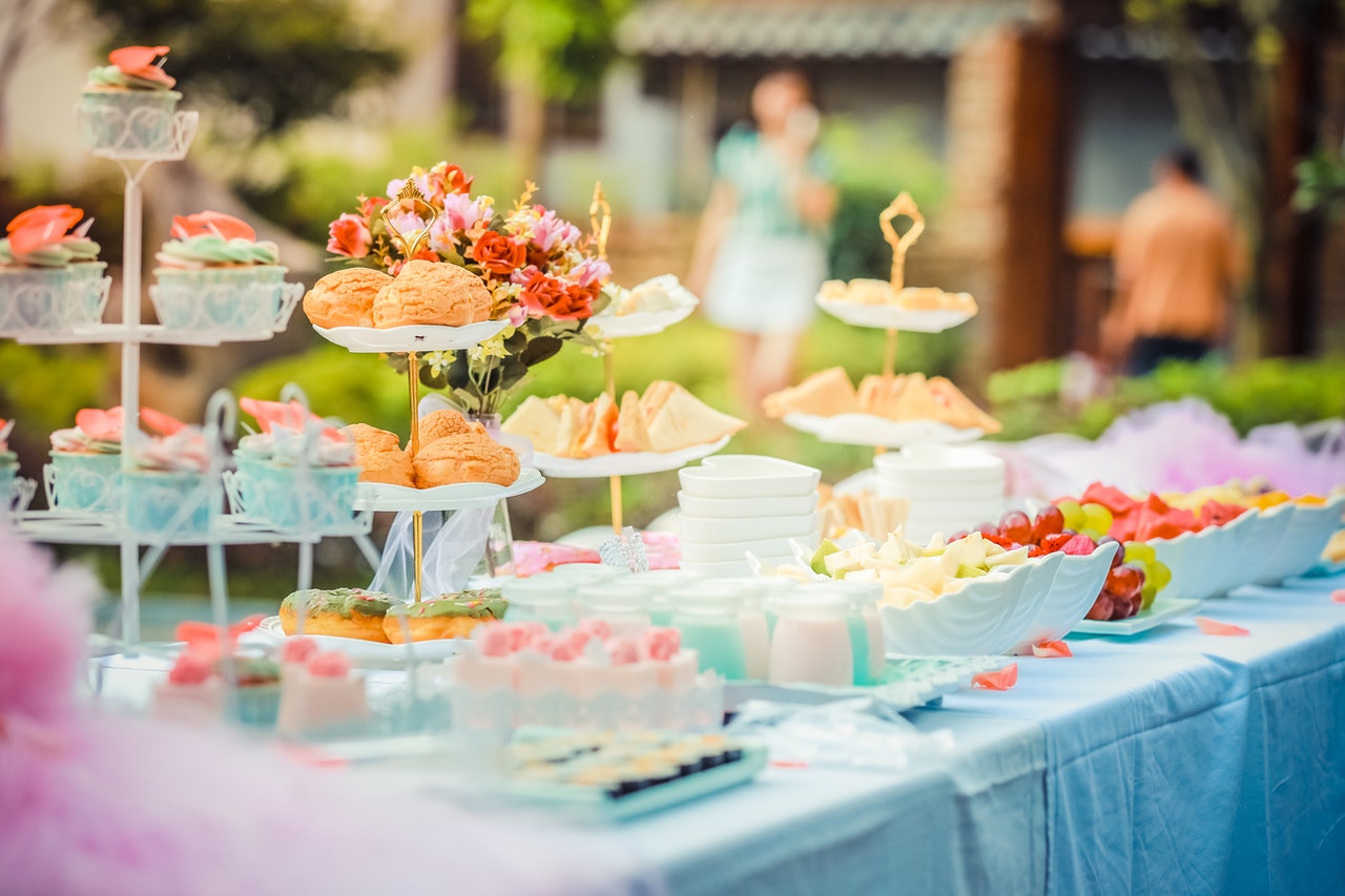 celebration-colorful-colourful-cupcakes